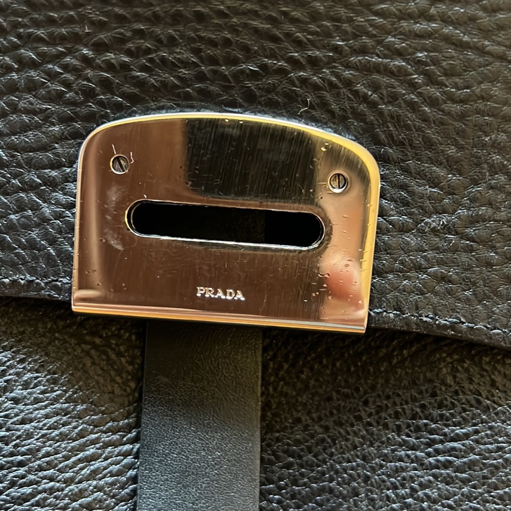 Large Pebble leather PRADA purse - Picture 8 of 12